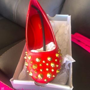 Shoedazzle Ruby flat red with gold